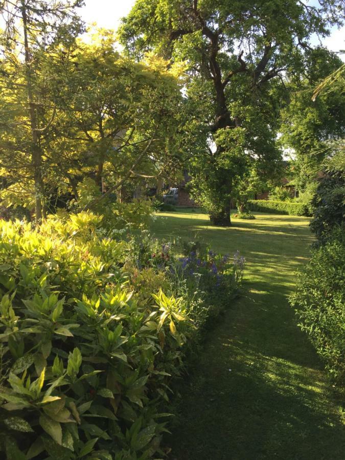 Upper Wood End Farm Bed and Breakfast Marston Moreteyne Exteriör bild